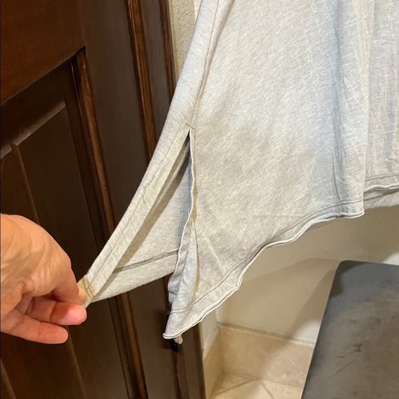 Johnny Was Light Gray Embroidered Floral Blouse - Picture 5 of 10